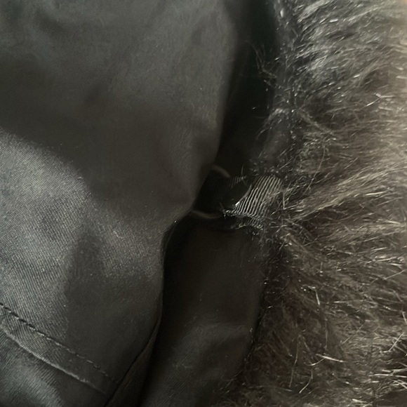 Womens Northface Artic Parka - Picture 16 of 16